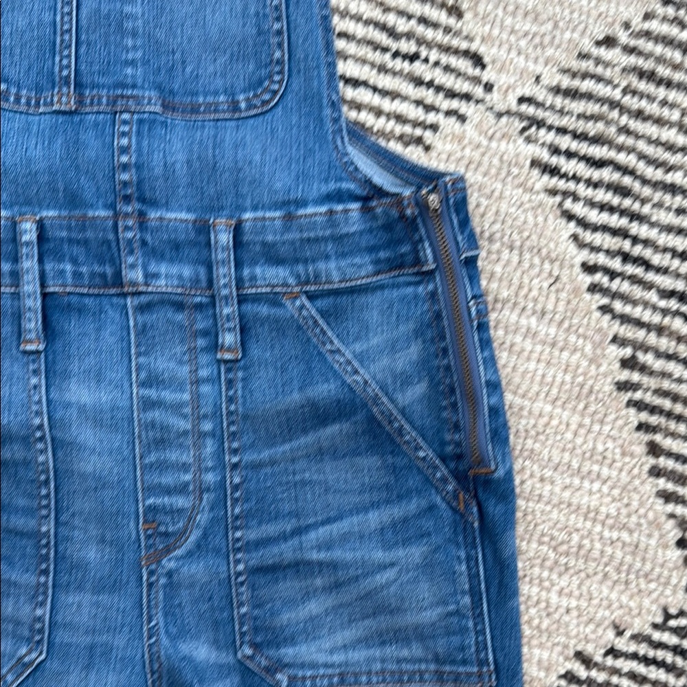 Madewell Denim Stretch Overalls - Picture 4 of 9